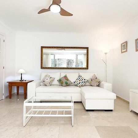 1 Bedroom Apartment Second Line Beach- Parque Marbella Building Exterior photo