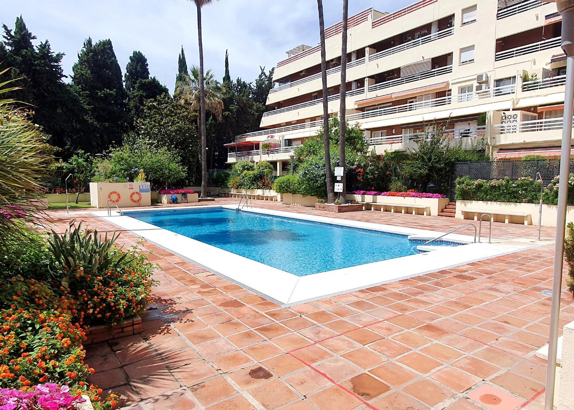 1 Bedroom Apartment Second Line Beach- Parque Marbella Building Exterior photo